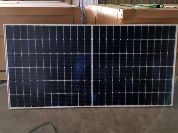 540 Watt JA Solar Panel Lying On Side