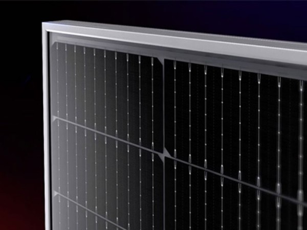 560 Watt Monocrystalline Solar Panel